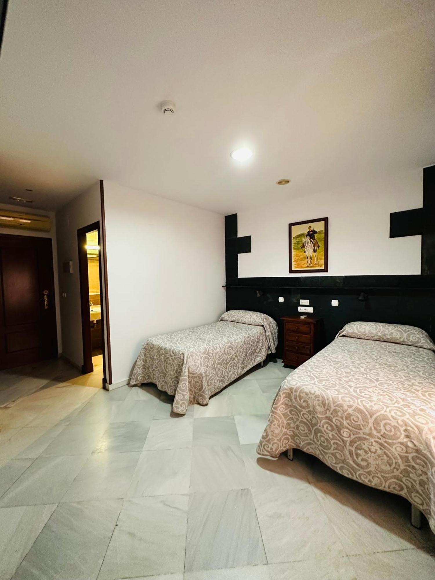 Hotel Quitagolpe Jerez de la Frontera Kültér fotó